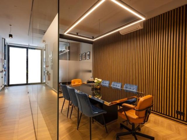 à venda Escritório de alto padrão de 141 m2 Rua Castilho Sao Sebastiao da Pedreira, Lisboa