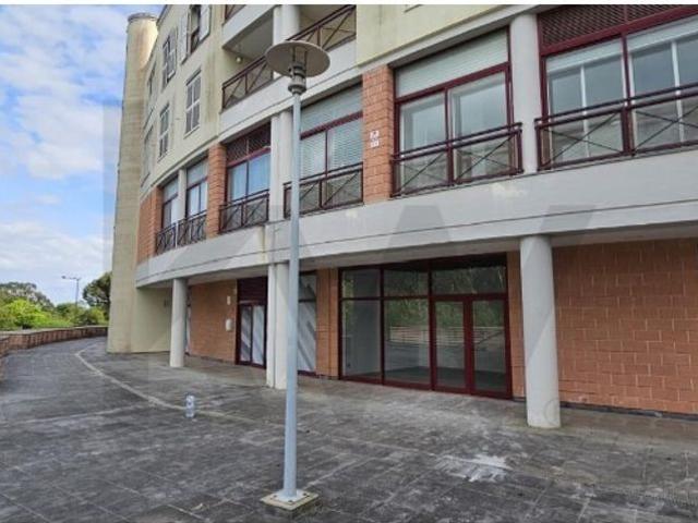 à venda Escritório de alto padrão de 1904 m2 Oeiras, Lisboa