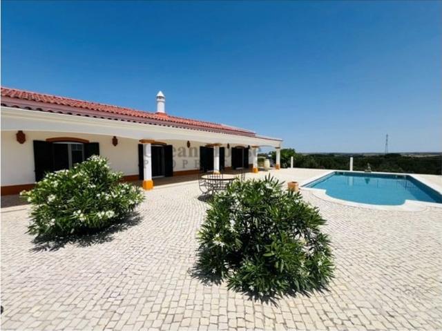 à venda Fazenda de 385 m2 Ourique, Beja