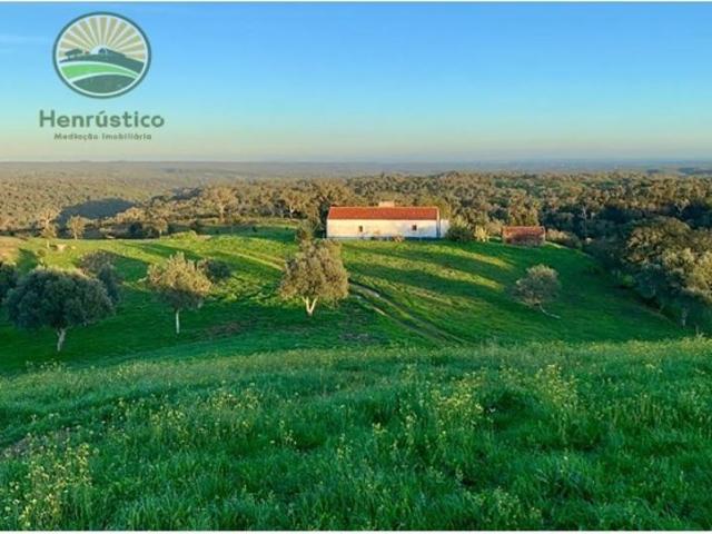 à venda Fazenda de 500 m2 Sao Bartolomeu da Serra, Santiago do Cacém, Setúbal