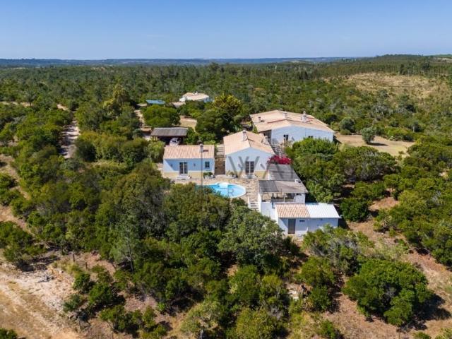 à venda Fazenda de 516 m2 Aljezur, Faro