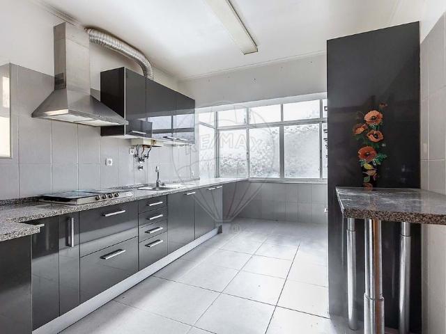 à venda Luxuoso apartamento, Cascais e Estoril, Cascais, Lisboa