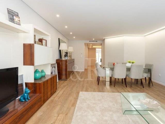 à venda Luxuoso apartamento, Cascais e Estoril, Cascais, Lisboa