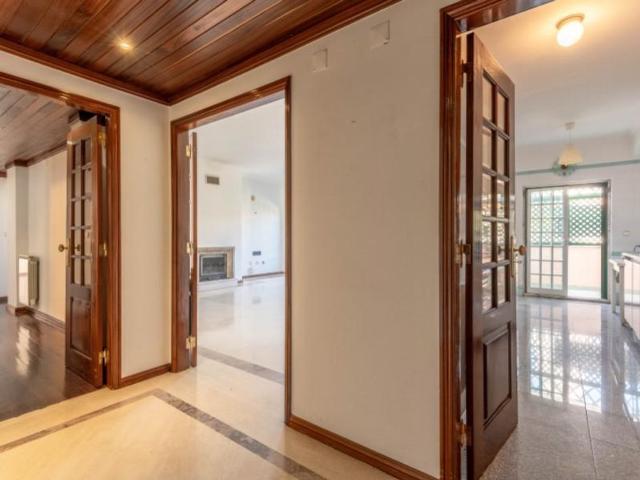 à venda Luxuoso apartamento, Centro Parede, Cascais e Estoril, Cascais, Lisboa
