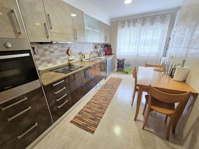 à venda Luxuoso apartamento de 100 m2, Sesimbra, Setúbal