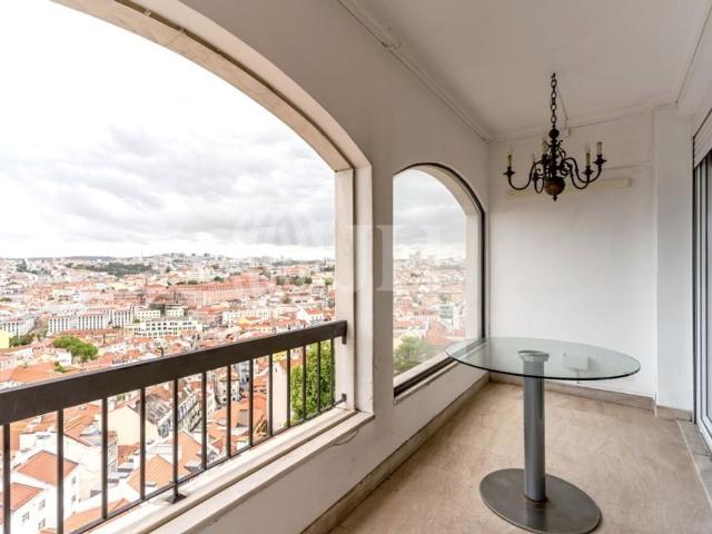 à venda Luxuoso apartamento de 115 m2, Graca, Lisboa