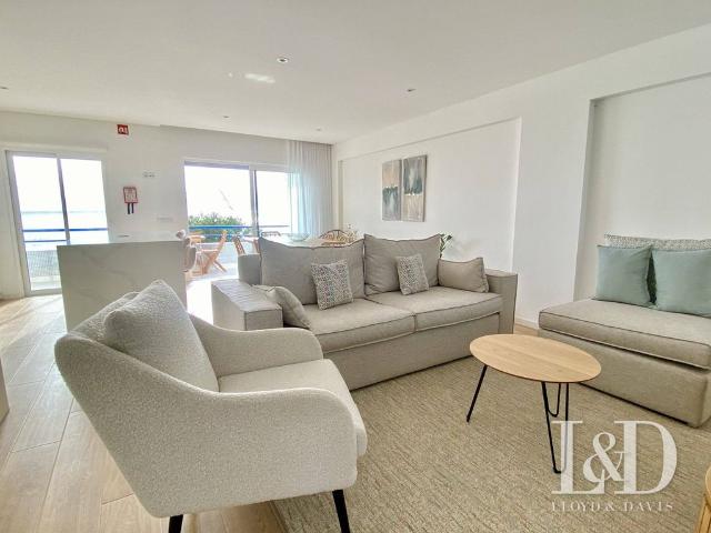 à venda Luxuoso apartamento de 119 m2, Quarteira, Portugal