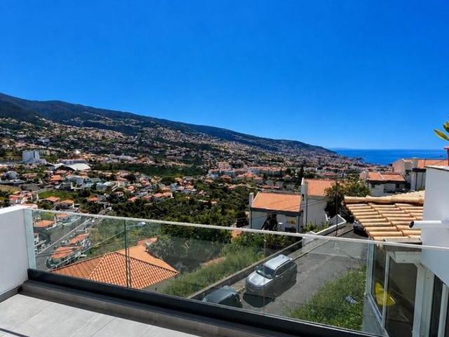 à venda Luxuoso apartamento de 125 m2, Funchal, Madeira