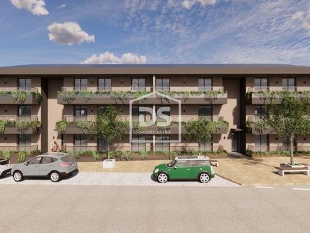 à venda Luxuoso apartamento de 127 m2, Santo António dos Olivais, Portugal