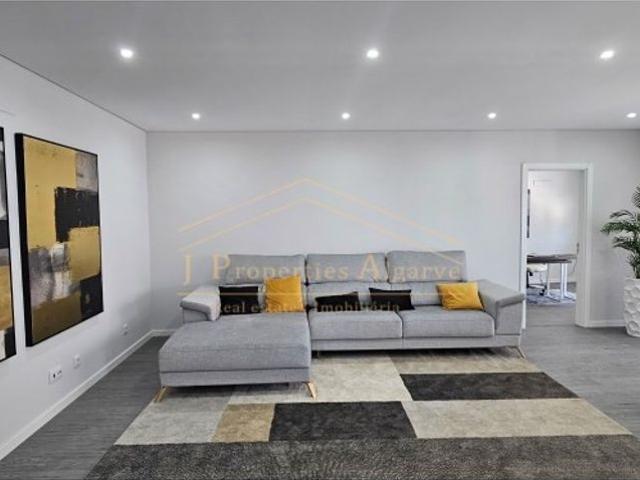 à venda Luxuoso apartamento de 129 m2, Olhão, Portugal