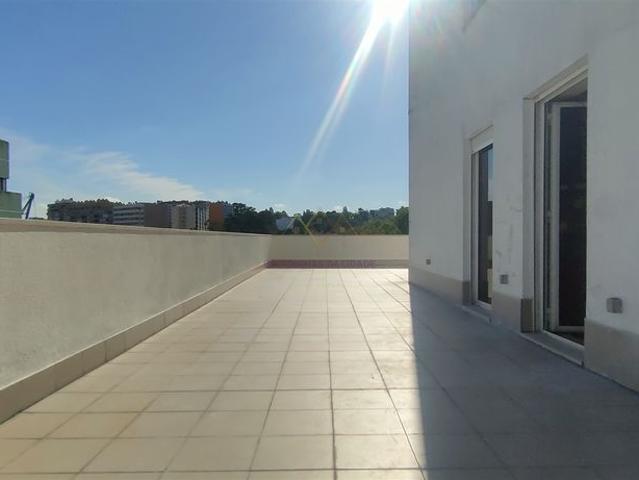 à venda Luxuoso apartamento de 120 m2, Lumiar, Lisboa