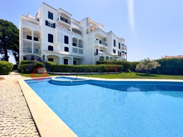 à venda Luxuoso apartamento de 120 m2, Praia do Vau, Portimão, Faro
