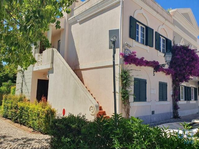 à venda Luxuoso apartamento de 120 m2, Quarteira, Faro