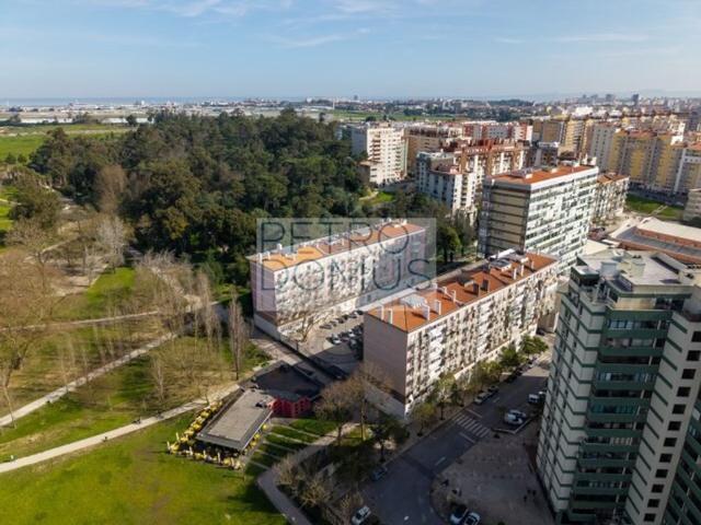 à venda Luxuoso apartamento de 134 m2, Lumiar, Lisboa