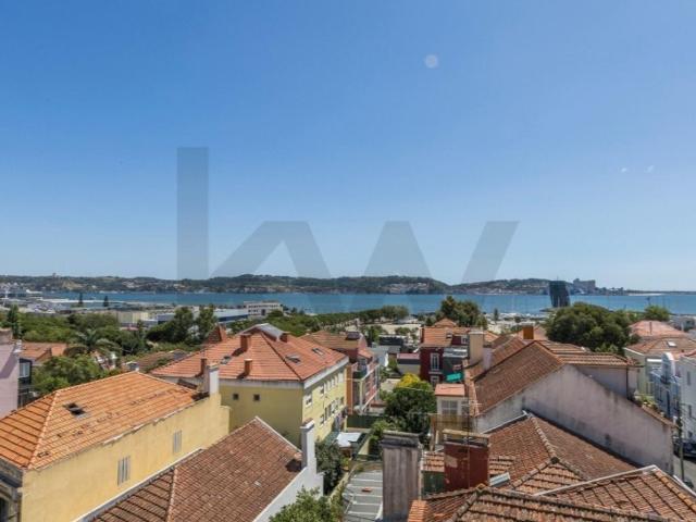 à venda Luxuoso apartamento de 136 m2, Oeiras, Lisboa