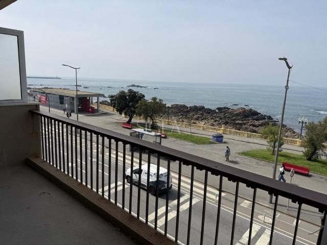 à venda Luxuoso apartamento de 136 m2, Avenida Brasil Foz do Douro, Porto