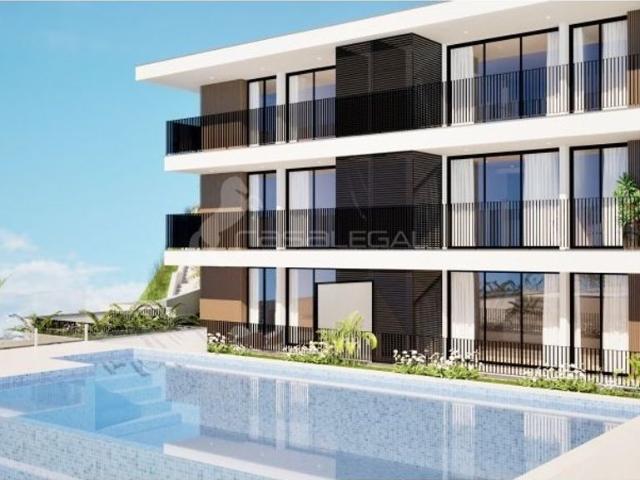 à venda Luxuoso apartamento de 136 m2, Câmara de Lobos, Madeira