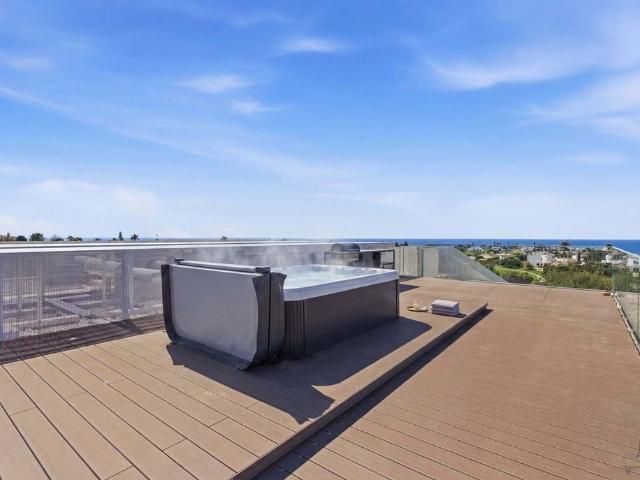 à venda Luxuoso apartamento de 136 m2, Lagoa e Carvoeiro, Portugal