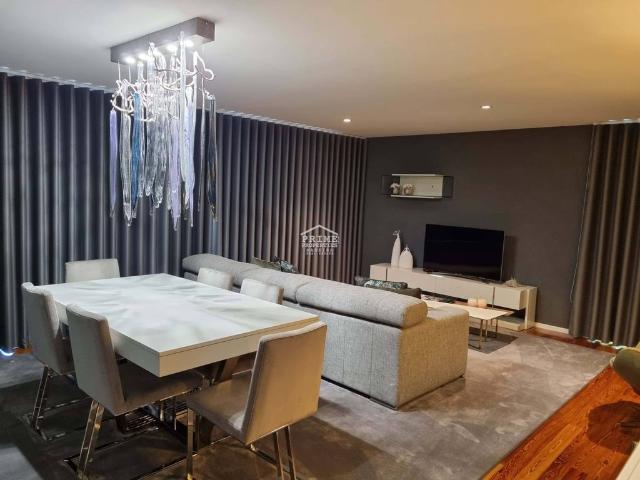 à venda Luxuoso apartamento de 139 m2, Funchal, Madeira