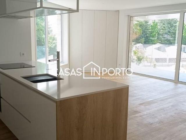 à venda Luxuoso apartamento de 130 m2, Porto, Portugal