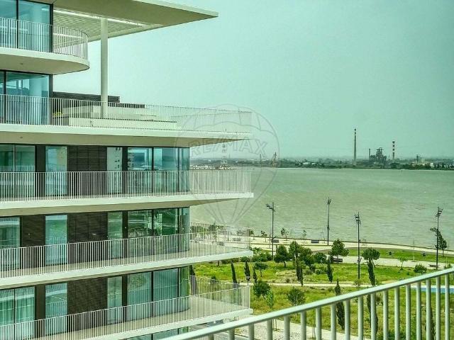 à venda Luxuoso apartamento de 144 m2, Barreiro, Setúbal