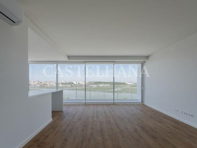 à venda Luxuoso apartamento de 148 m2, Seixal, Setúbal