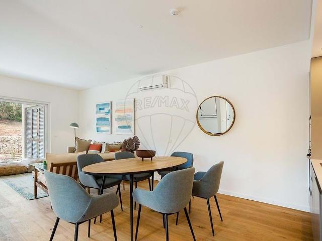 à venda Luxuoso apartamento de 156 m2, Estômbar e Parchal, Portugal