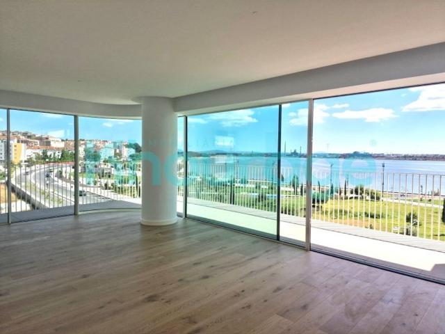 à venda Luxuoso apartamento de 177 m2, Verderena, Barreiro, Setúbal