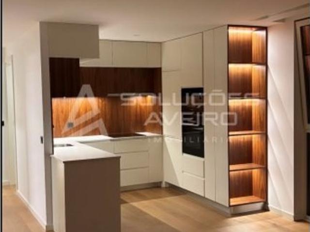 à venda Apartamento de alto padrão de 217 m2, Alboi, Aveiro