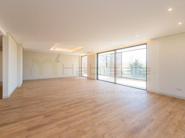 à venda Luxuoso apartamento de 173 m2, Cascais, Portugal