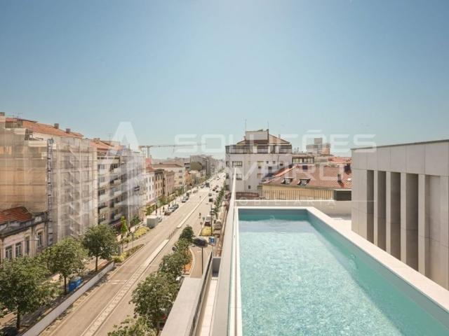 à venda Luxuoso apartamento de 186 m2, Avenida Dr Lourenco Peixinho, Aveiro