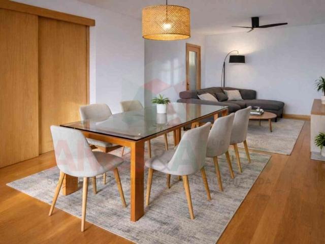 à venda Luxuoso apartamento de 188 m2, Centro Maia, Maia, Porto