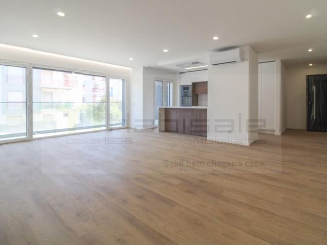 à venda Luxuoso apartamento de 189 m2, Almada, Portugal