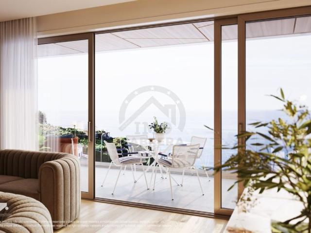 à venda Luxuoso apartamento de 193 m2, Calheta, Madeira