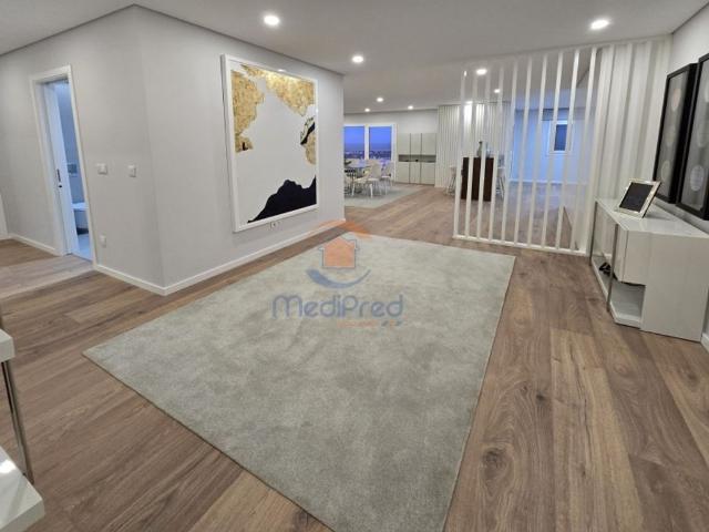 à venda Luxuoso apartamento de 206 m2, Bom Sucesso Alverca do Ribatejo, Vila Franca de Xira, Lisboa