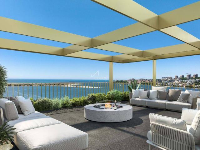 à venda Luxuoso apartamento de 209 m2, Santa Marinha, Portugal