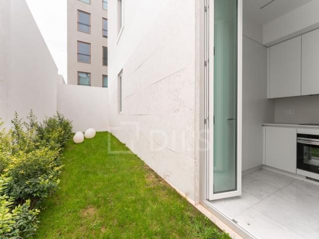 à venda Luxuoso apartamento de 239 m2, Estrela Lapa, Lisboa
