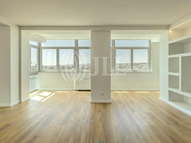 à venda Luxuoso apartamento de 232 m2, Restelo Santa Maria de Belem, Lisboa