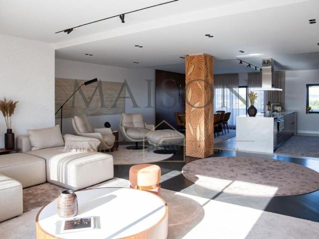 à venda Luxuoso apartamento de 277 m2, Porto