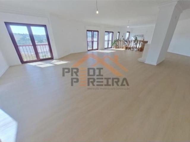 à venda Luxuoso apartamento de 298 m2, Canecas, Sintra, Lisboa