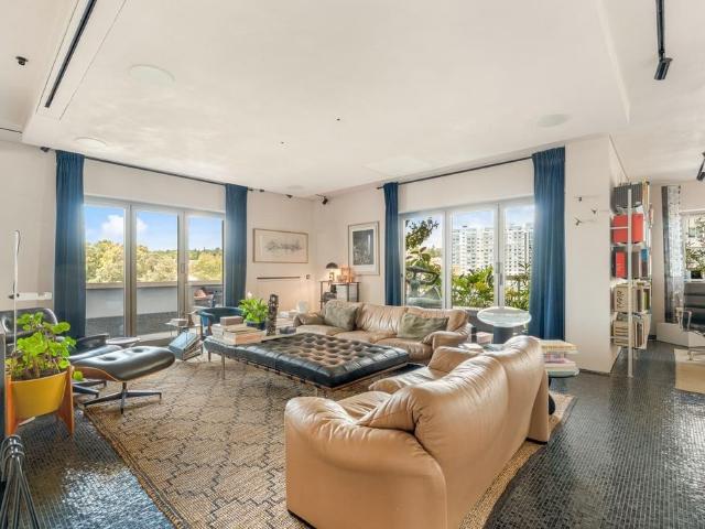 à venda Luxuoso apartamento de 340 m2, Lisboa, Portugal