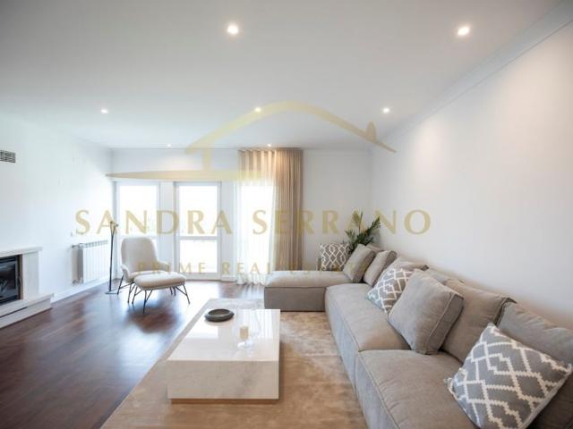 à venda Luxuoso apartamento de 358 m2, Beloura Sao Pedro Penaferrim, Sintra, Lisboa