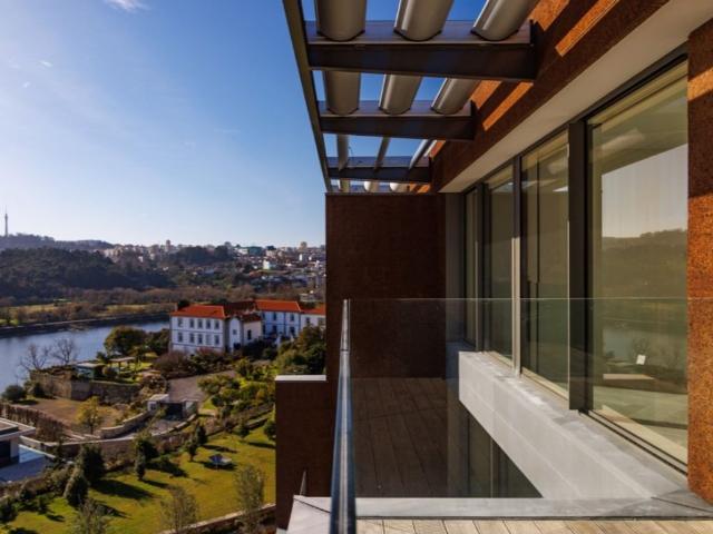 à venda Luxuoso apartamento de 396 m2, Porto