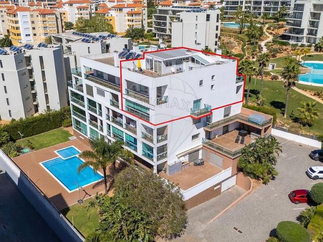 à venda Luxuoso apartamento de 548 m2, Portimão, Portugal
