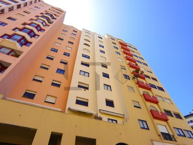 à venda Luxuoso apartamento de 80 m2, Benfica, Lisboa