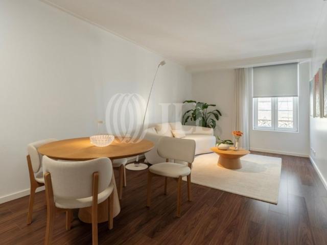 à venda Luxuoso apartamento de 81 m2, Campo de Ourique Santa Isabel, Lisboa