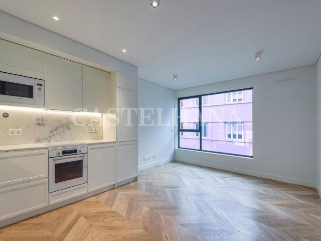 à venda Luxuoso apartamento de 83 m2, Avenida da Republica Nossa Senhora de Fatima, Lisboa