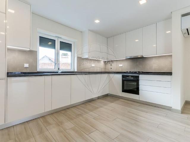 à venda Luxuoso apartamento de 88 m2, Cascais, Lisboa