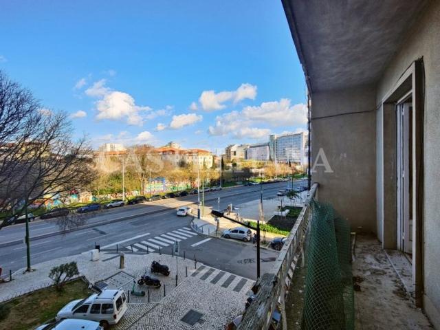 à venda Luxuoso apartamento de 90 m2, Campolide, Lisboa
