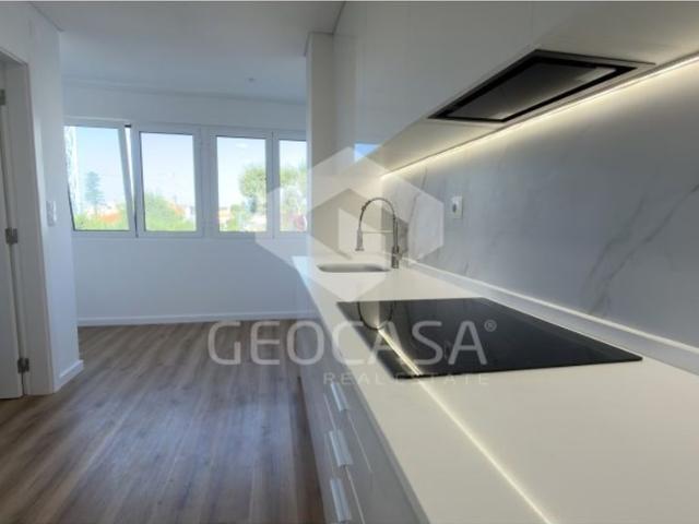 à venda Luxuoso apartamento de 90 m2, Parede Centro, Cascais, Lisboa